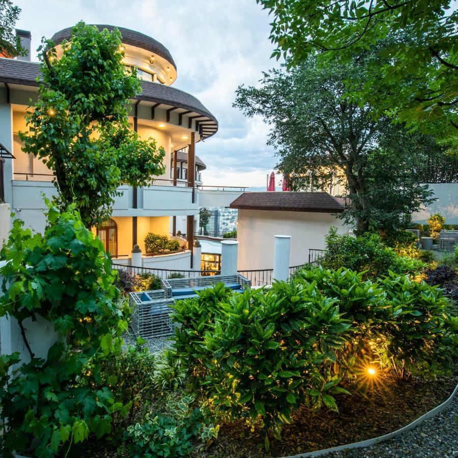 Hotel Adamo Tbilisi ภายนอก รูปภาพ
